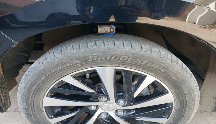 2024 Toyota Innova Crysta 2.4 ZX 7STR, Diesel, Manual, 14,060 km, tyre