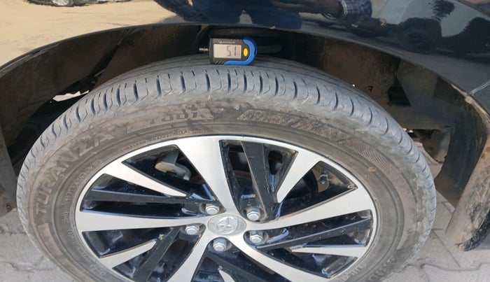 2024 Toyota Innova Crysta 2.4 ZX 7STR, Diesel, Manual, 14,060 km, tyre