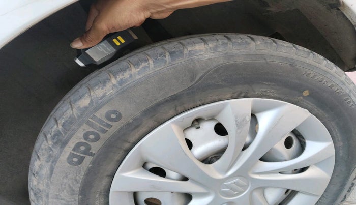 2020 Maruti Swift LXI, Petrol, Manual, 49,290 km, tyre