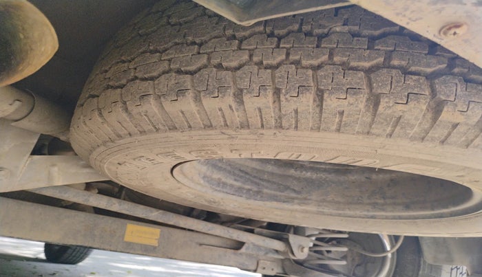 2019 Tata Harrier XZ 2.0L, Diesel, Manual, 1,06,699 km, tyre