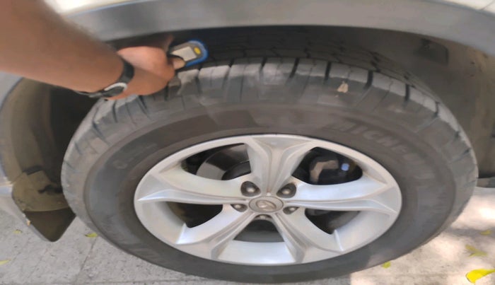 2019 Tata Harrier XZ 2.0L, Diesel, Manual, 1,06,699 km, tyre