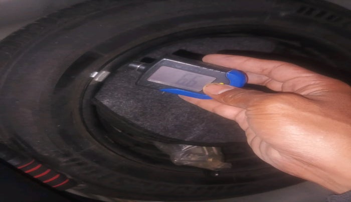 2017 Hyundai Elite i20 ASTA 1.2, Diesel, Manual, 69,495 km, tyre