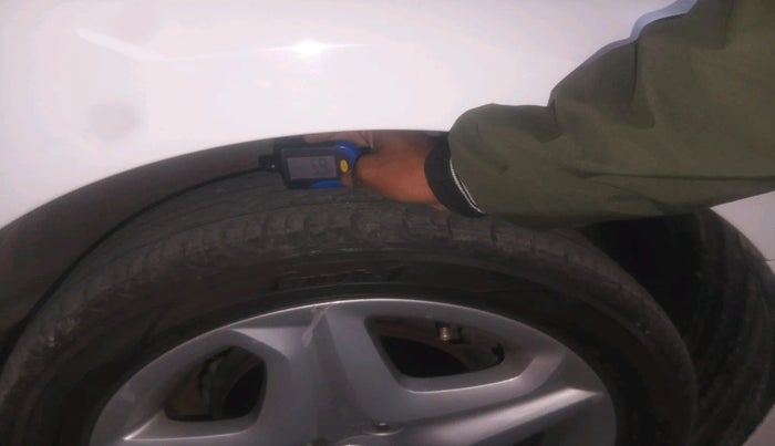 2017 Hyundai Elite i20 ASTA 1.2, Diesel, Manual, 69,495 km, tyre