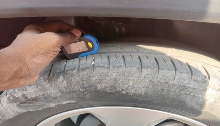 2018 Jeep Compass LIMITED (O) 1.4 PETROL AT, Petrol, Automatic, 75,833 km, tyre