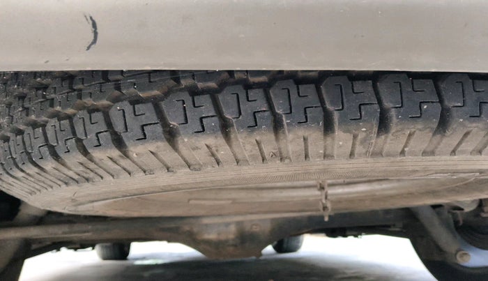 2020 Tata Hexa XTA 4X2 7 STR, Diesel, Automatic, 1,54,118 km, tyre