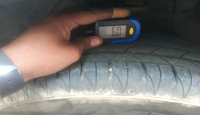 2020 Maruti Vitara Brezza LXI, Petrol, Manual, 59,586 km, tyre