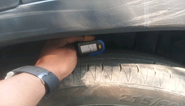 2020 Maruti Vitara Brezza LXI, Petrol, Manual, 59,586 km, tyre