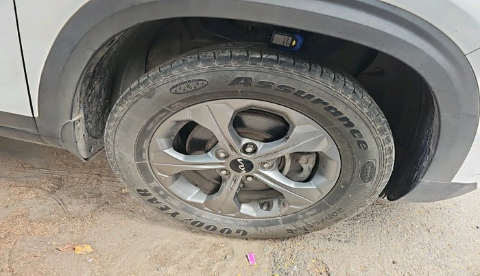 2021 KIA SELTOS HTK PLUS 1.5, Petrol, Manual, 38,931 km, tyre