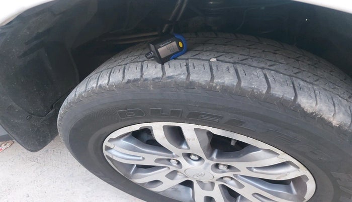 2016 Ford Endeavour TITANIUM 2.2 4X2 AT, Diesel, Automatic, 1,30,478 km, tyre