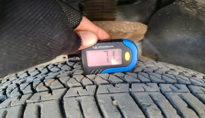 2016 Mahindra XUV500 W6 1.99, Diesel, Manual, 1,38,231 km, tyre