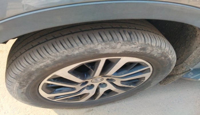 2023 MG GLOSTER SAVVY 6 STR 2.0 TWIN TURBO 4WD, Diesel, Automatic, 18,654 km, tyre