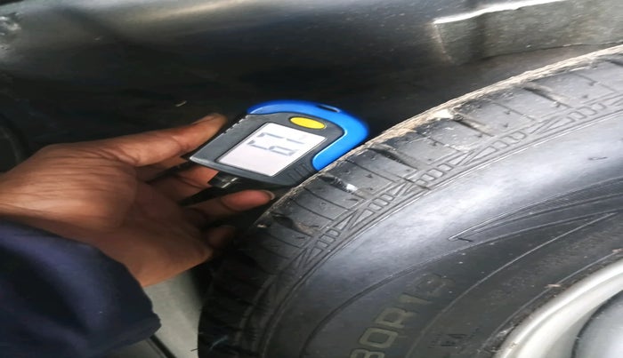 2018 Tata Tiago XZA PETROL, Petrol, Automatic, 69,448 km, tyre