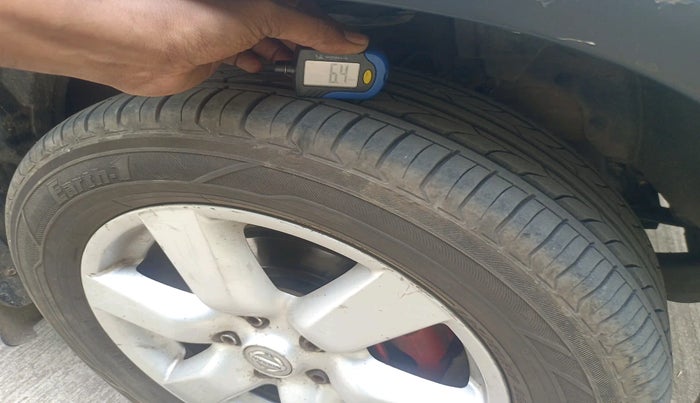 2011 Nissan X Trail SLX MT, Diesel, Manual, 1,75,031 km, tyre