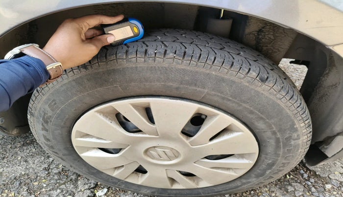 2014 Maruti Swift VXI, Petrol, Manual, 28,132 km, tyre