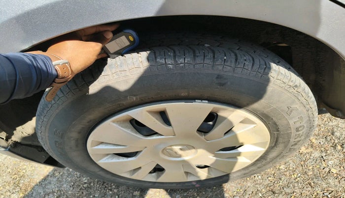 2014 Maruti Swift VXI, Petrol, Manual, 28,132 km, tyre