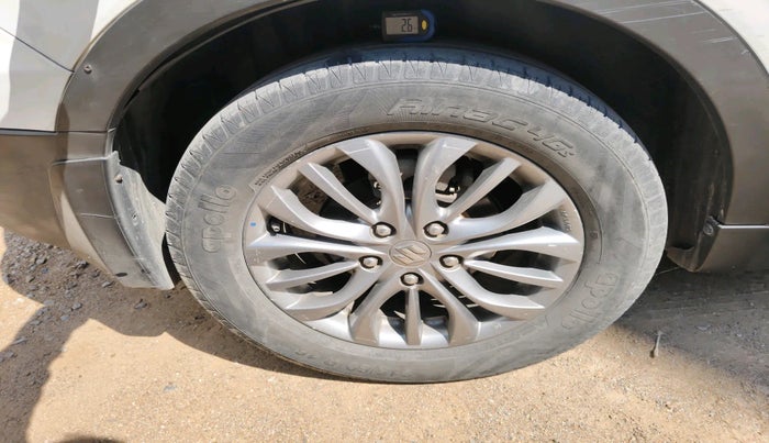 2016 Maruti S Cross ALPHA 1.3, Diesel, Manual, 1,53,673 km, tyre