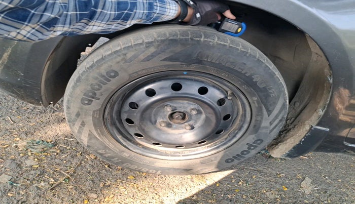 2016 Maruti Swift VDI (O), Diesel, Manual, 1,52,858 km, tyre