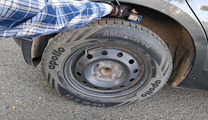 2016 Maruti Swift VDI (O), Diesel, Manual, 1,52,858 km, tyre