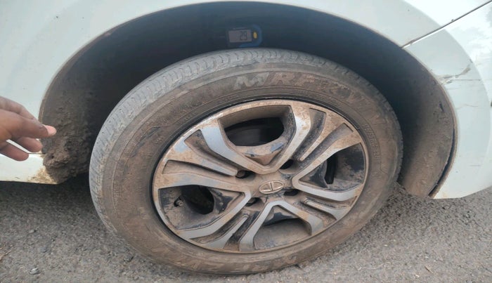 2023 Tata TIGOR XZ PLUS CNG, Petrol, Manual, 24,143 km, tyre