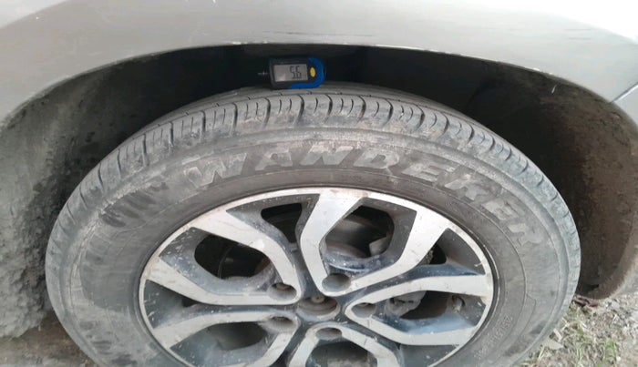 2015 Nissan Terrano XL (D), Diesel, Manual, 62,211 km, tyre