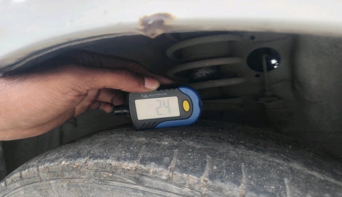 2015 Maruti Alto 800 LXI, Petrol, Manual, 54,960 km, tyre