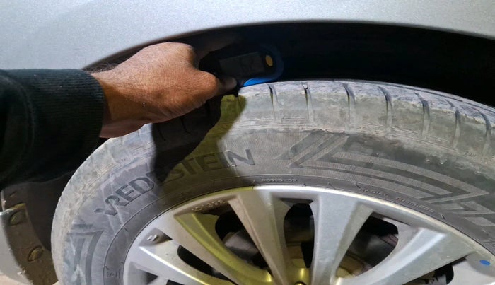 2020 Maruti Ciaz DELTA AT 1.5 SHVS PETROL, Petrol, Automatic, 99,800 km, tyre