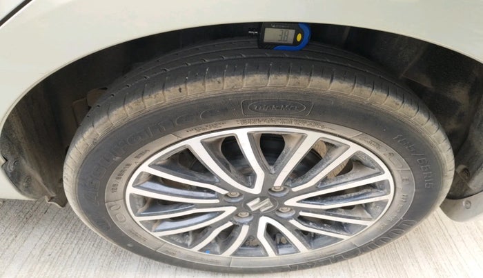 2017 Maruti Ciaz DELTA 1.4 MT PETROL, Petrol, Manual, 43,002 km, tyre