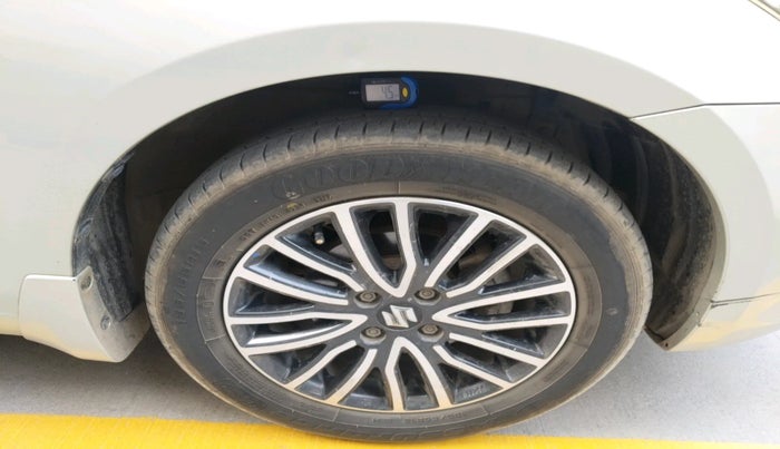 2017 Maruti Ciaz DELTA 1.4 MT PETROL, Petrol, Manual, 43,002 km, tyre