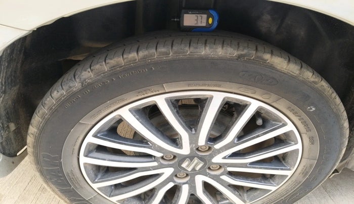 2017 Maruti Ciaz DELTA 1.4 MT PETROL, Petrol, Manual, 43,002 km, tyre