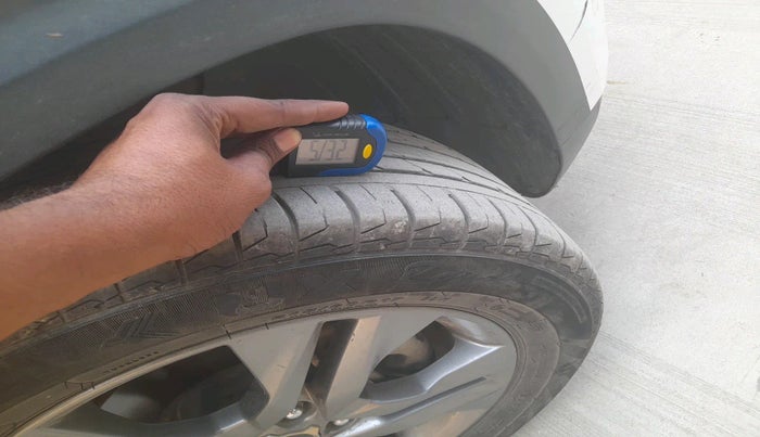 2021 KIA SELTOS HTX 1.5 DIESEL, Diesel, Manual, 1,36,794 km, tyre