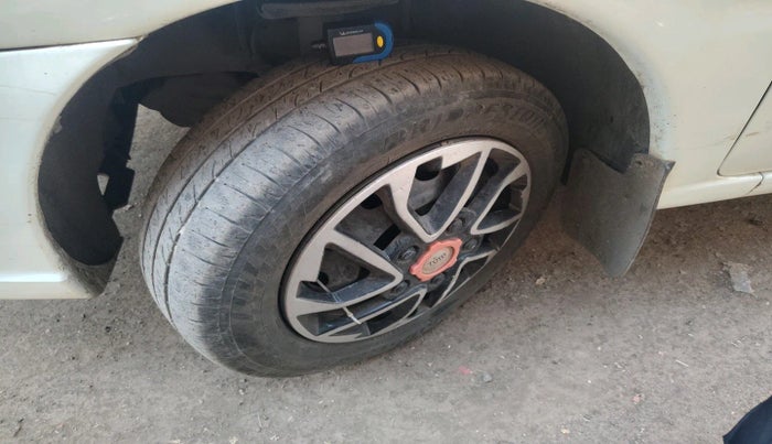 2016 Tata Indigo ECS LX CR4, Diesel, Manual, 1,61,320 km, tyre