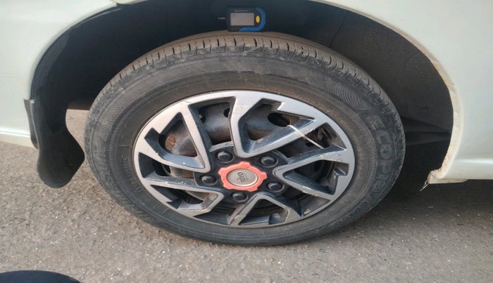 2016 Tata Indigo ECS LX CR4, Diesel, Manual, 1,61,320 km, tyre