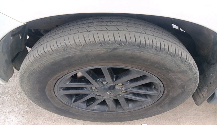 2014 Toyota Fortuner 3.0 4X2 MT, Diesel, Manual, 1,92,208 km, tyre