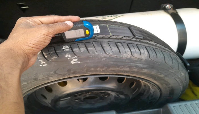 2023 Maruti FRONX DELTA CNG 1.2 MT, Petrol, Manual, 22,309 km, tyre