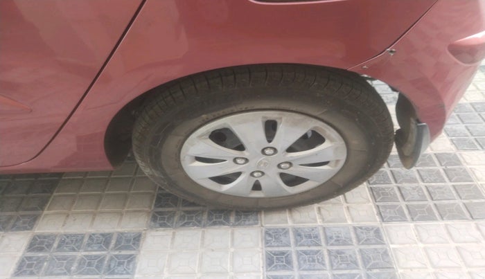 2011 Hyundai i10 SPORTZ 1.2, Petrol, Manual, 76,423 km, tyre