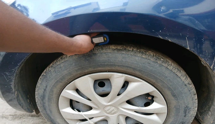 2020 Maruti Swift VXI AMT, Petrol, Automatic, 32,370 km, tyre