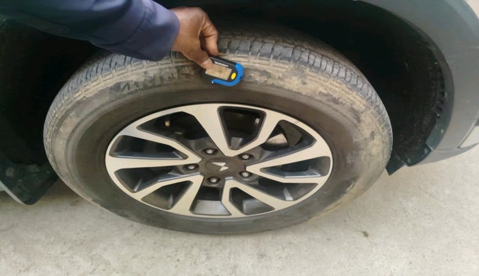 2023 Mahindra SCORPIO-N Z8 PETROL AT 7 STR, Petrol, Automatic, 25,280 km, tyre