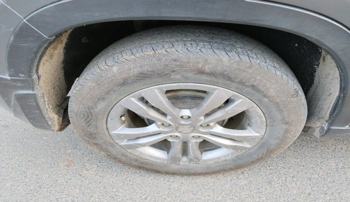 2016 Maruti Vitara Brezza ZDI PLUS, Diesel, Manual, 2,23,867 km, tyre