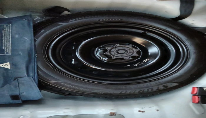 2016 Hyundai Grand i10 SPORTZ 1.2 KAPPA VTVT, Petrol, Manual, 72,226 km, tyre