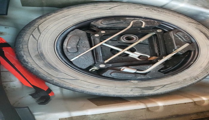 2019 Tata NEXON XM PETROL, Petrol, Manual, 1,89,654 km, tyre