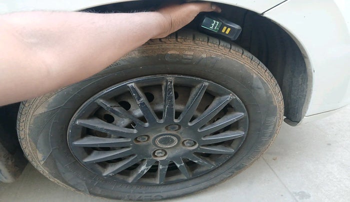 2012 Maruti Wagon R 1.0 VXI, Petrol, Manual, 1,28,467 km, tyre