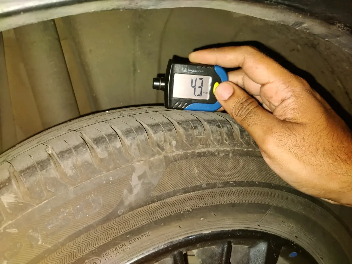 2020 Maruti XL6 ZETA AT, Petrol, Automatic, 27,120 km, tyre