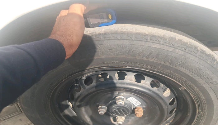 2012 Hyundai i20 MAGNA (O) 1.2, Diesel, Manual, 1,97,989 km, tyre