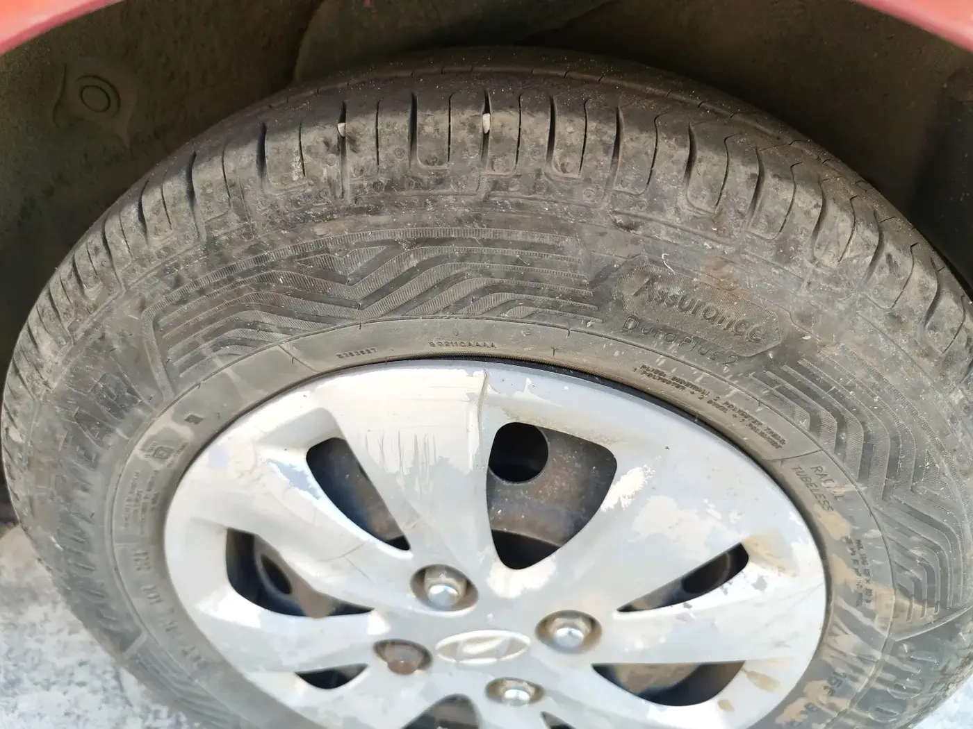 2012 Hyundai i10 MAGNA 1.2, CNG, Manual, 85,500 km, tyre