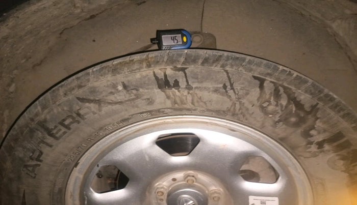 2023 Tata Safari XE, Diesel, Manual, 46,141 km, tyre