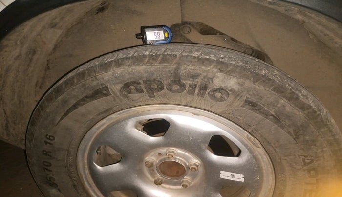 2023 Tata Safari XE, Diesel, Manual, 46,141 km, tyre