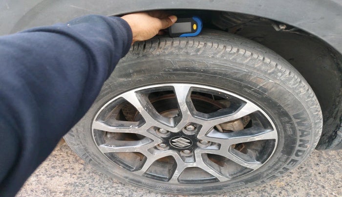 2022 Maruti XL6 ZETA CNG, Petrol, Manual, 38,728 km, tyre