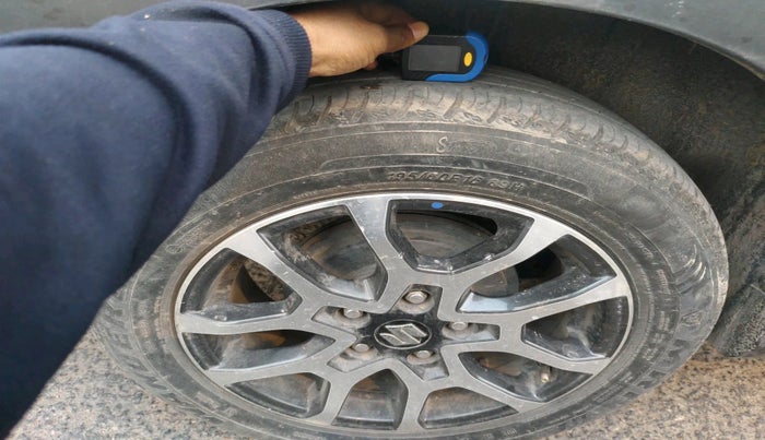 2022 Maruti XL6 ZETA CNG, Petrol, Manual, 38,728 km, tyre