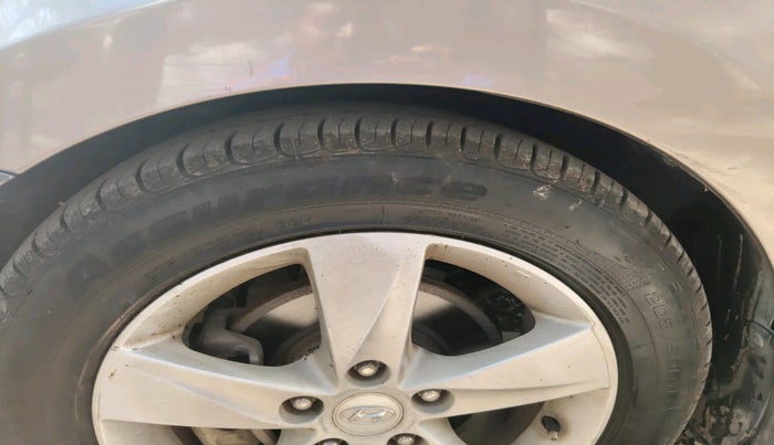 2013 Hyundai New Elantra 1.6 SX MT DIESEL, Diesel, Manual, 39,824 km, tyre