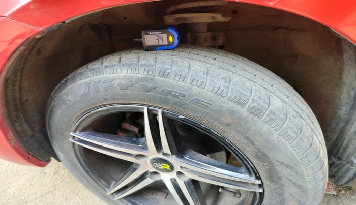 2017 Maruti Swift VDI, Diesel, Manual, 1,05,917 km, tyre